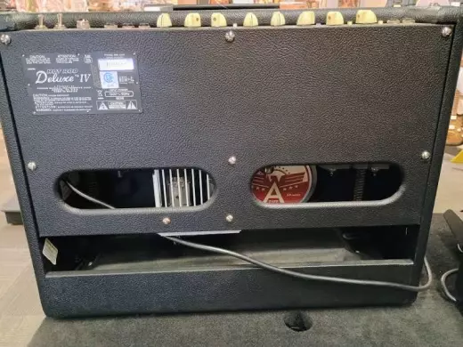 Store Special Product - Fender - 223-1200-000