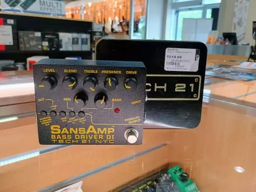Store Special Product - Tech 21 - BSDR-V2