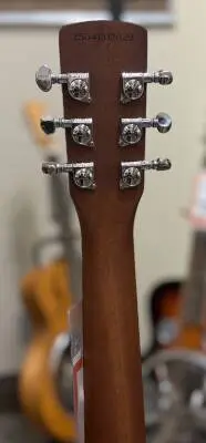 Store Special Product - Dobro Hound Dog M-14 Metal Body Round Neck