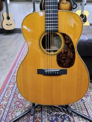 Store Special Product - Martin Guitars - 000-28EC