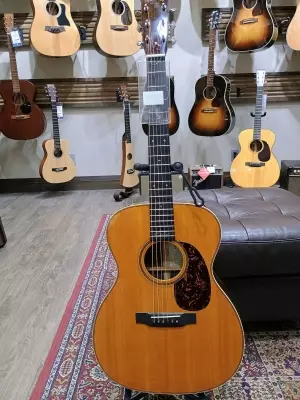 Store Special Product - Martin Guitars - 000-28EC