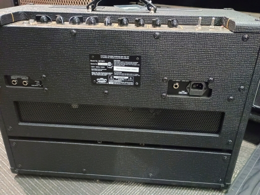 Store Special Product - Vox - AC15C1