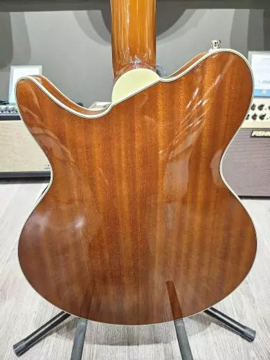 Store Special Product - Eastman Guitars - ROMEO