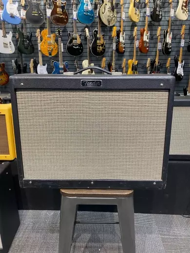 Store Special Product - Fender - 223-1200-000