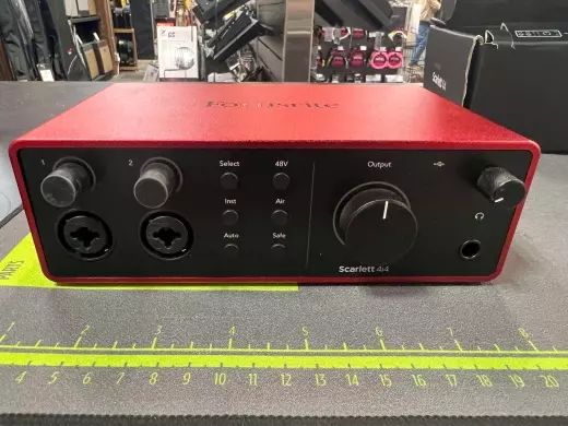 Store Special Product - Focusrite - SCARLETT4I4MK4
