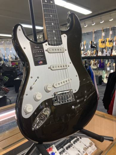 Store Special Product - FENDER ULTRA II STRAT LH EB TEXAS TEA
