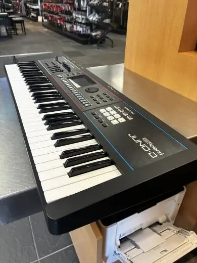 Store Special Product - Roland - JUNO-D6