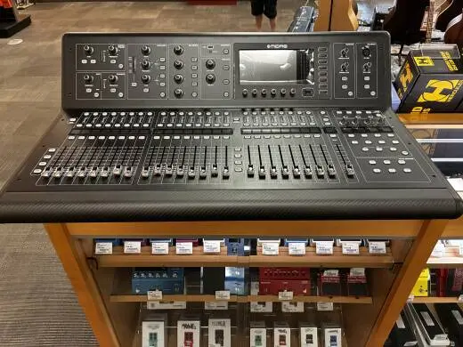 Store Special Product - Midas - M32 Live Digital Console