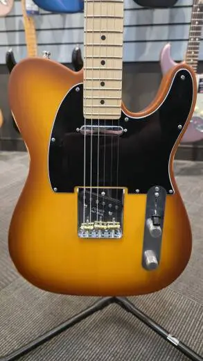 Store Special Product - FENDER AM PERFORMER TELE