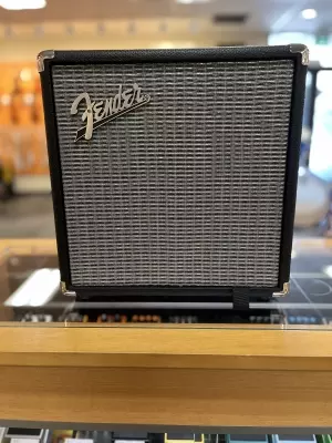 Store Special Product - FENDER RUMBLE 15 V3