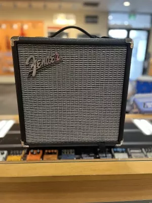 Store Special Product - FENDER RUMBLE 15 V3