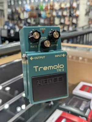 Store Special Product - BOSS - TR-2 TREMOLO PEDAL