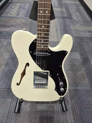 Store Special Product - Squier - 037-8271-505