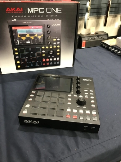 Gear Hunter Akai Mpc One