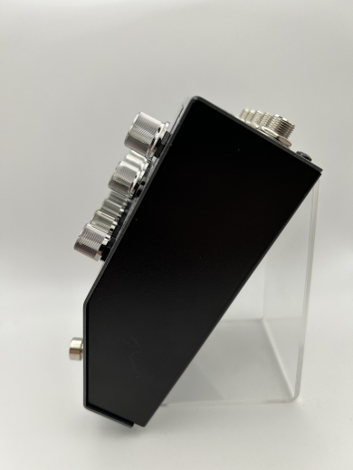 Store Special Product - BOSS - IR-200 Amp and Cabinet Simulator