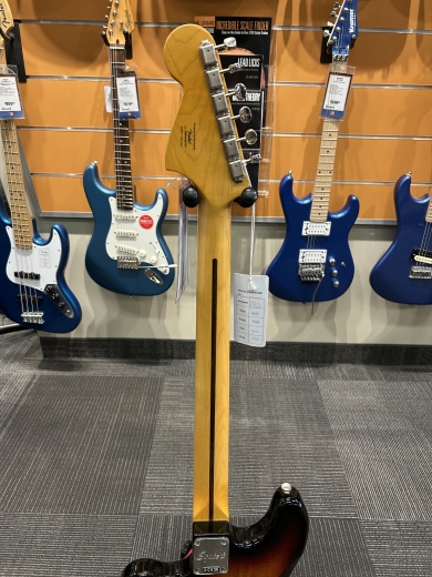 Store Special Product - Squier Classic Vibe Bass VI, Laurel Fingerboard - 3-Tone Sunburst - 037-4580-500