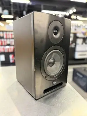 Store Special Product - Yorkville Sound - YSM6