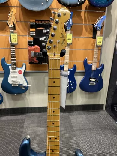 Store Special Product - Fender - 011-3902-761