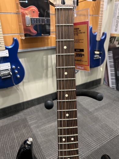 Store Special Product - Fender Limited Edition Player Stratocaster with Roasted Pau Ferro Fingerboard - 3-Tone Sunburst - 014-4593-500