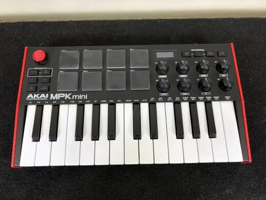 Store Special Product - MPK Mini MKIII 25-Note Keyboard/Drum Pad Controller