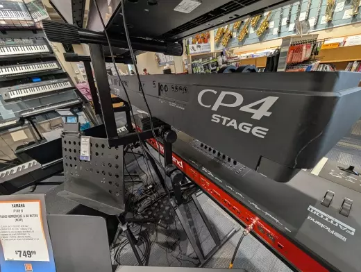 Store Special Product - Yamaha - CP4STAGE