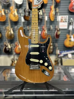 Store Special Product - Fender American Professional II in Roasted Pine