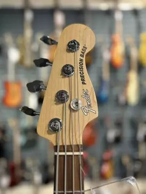 Store Special Product - Fender American Performer P-Bass