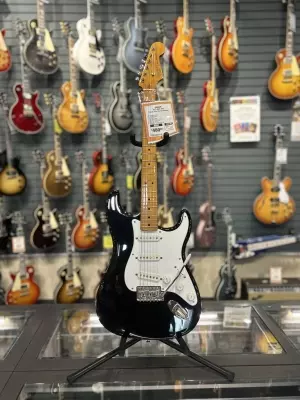 Store Special Product - Squier - Classic Vibe 50s Strat in Black