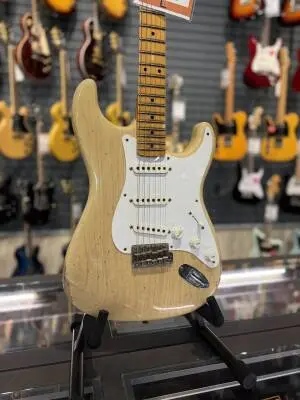 Store Special Product - Fender Custom Shop FCS \