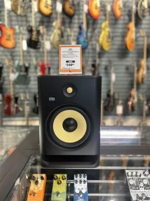 Store Special Product - KRK 8\" Monitor **ONLY SELLING AS PAIR WITH SERIAL #HBKH043552***