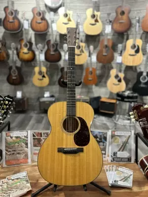 Store Special Product - Martin Guitars - 000-18 Spruce/Mahogany