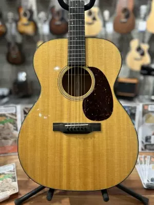 Store Special Product - Martin Guitars - 000-18 Spruce/Mahogany