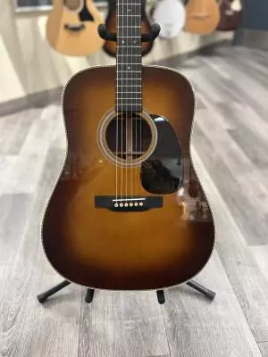 Store Special Product - Martin Guitars - HD-28 AMBERTONE