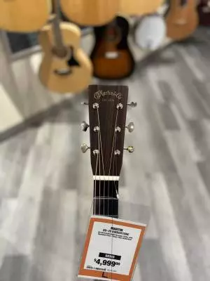 Store Special Product - Martin Guitars - HD-28 AMBERTONE