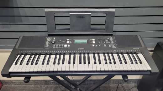 Store Special Product - Yamaha 61 Key Keyboard - PSRE373