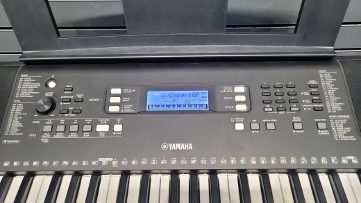 Store Special Product - Yamaha 61 Key Keyboard - PSRE373