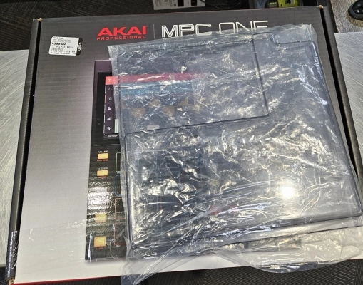 Gear Hunter Akai Mpc One