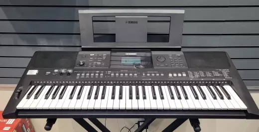 Store Special Product - Yamaha Keyboard - PSRE463