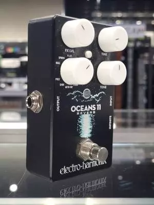Store Special Product - Electro-Harmonix Reverb - OCEANS 11