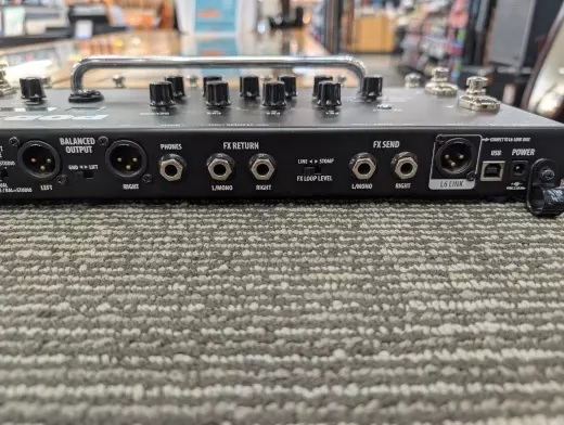 Store Special Product - Line 6 - POD-HD400