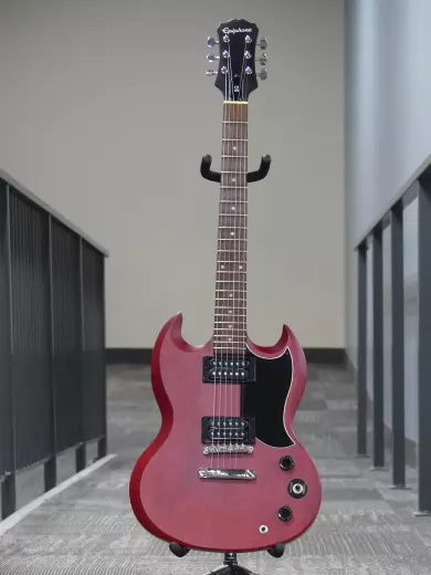 Store Special Product - Epiphone - Guitare électrique SG E1 Special Satin (fini cerisier satiné rétro)