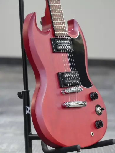 Store Special Product - Epiphone - Guitare électrique SG E1 Special Satin (fini cerisier satiné rétro)