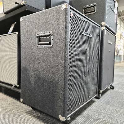 Store Special Product - Traynor - Cabinet de basse - 800 watts 4x10 - Configuration 4 ohm