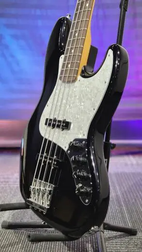 Store Special Product - Fender - Jazz Bass Player II Modified active à touche en palissandre (fini « crépuscule »)