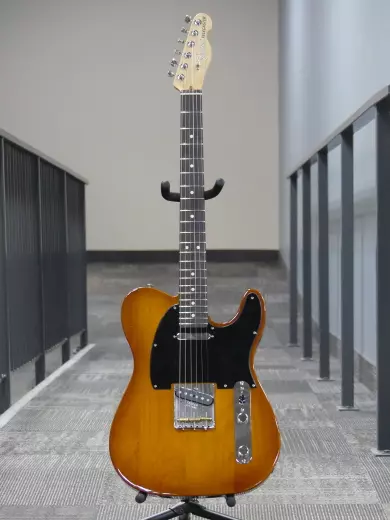 Store Special Product - Fender - American Performer Telecaster, touche en palissandre - Honeyburst