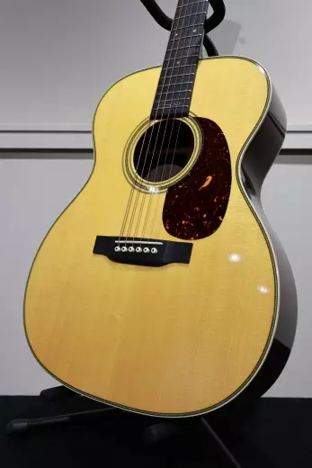 Store Special Product - Martin Guitars - Eric Clapton - Série signature -Épinette/palissandre, avec étui
