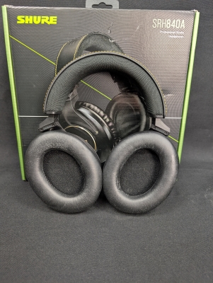 Store Special Product - Shure - SRH840A