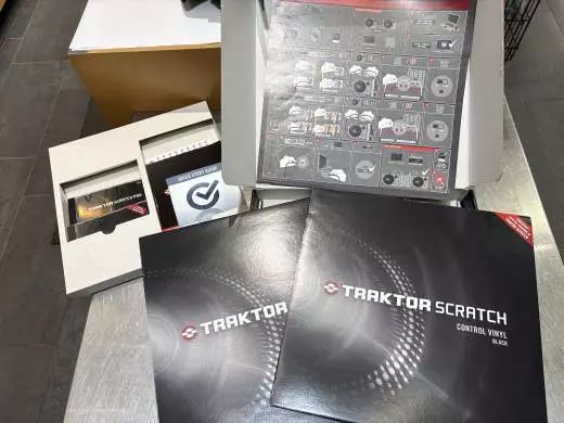 Store Special Product - Native Instruments - 8 Output DJ Interface