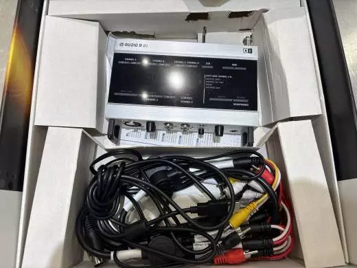 Store Special Product - Native Instruments - 8 Output DJ Interface