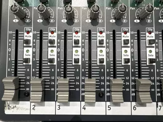 Store Special Product - Yorkville Sound - VGM14